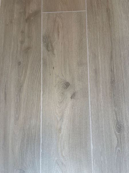 Picture of Clearance package No Returns Total 66.4 sqm. Grand Evolution  AC5 14MM D4508 Ivory Oak - B Grade Clearance V Groove overspill