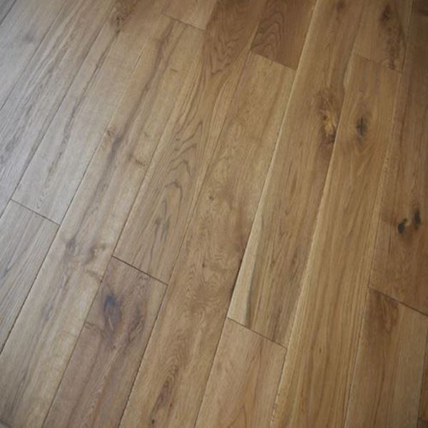 Picture of Traditional Solid Oak 125 x 18mm Golden Hand-Scraped, Distressed edges