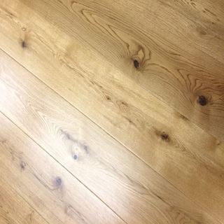 Picture of Epsom Classic Oak 190 x 14mm Lacquered